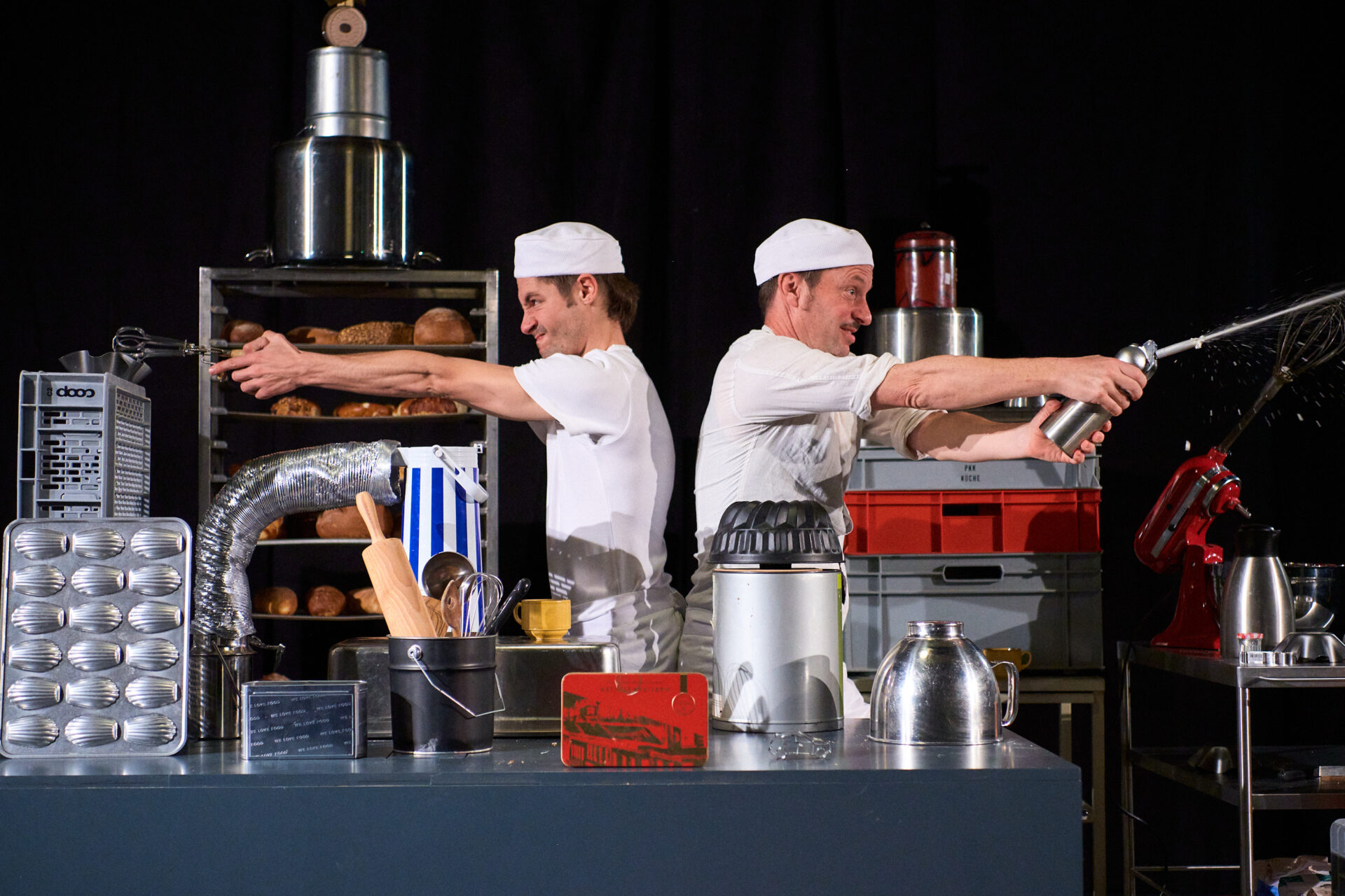 Engel Magorrian Guet Nacht Chuchi Bild Janosch Abel 1