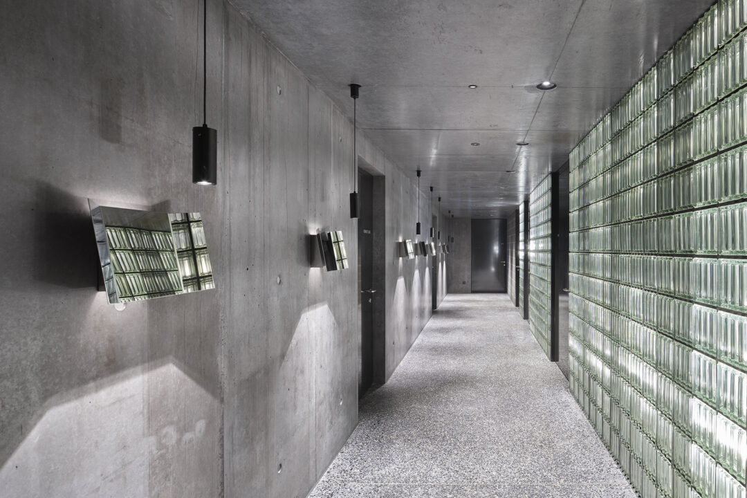 Alte Reithalle Eingang Cubus