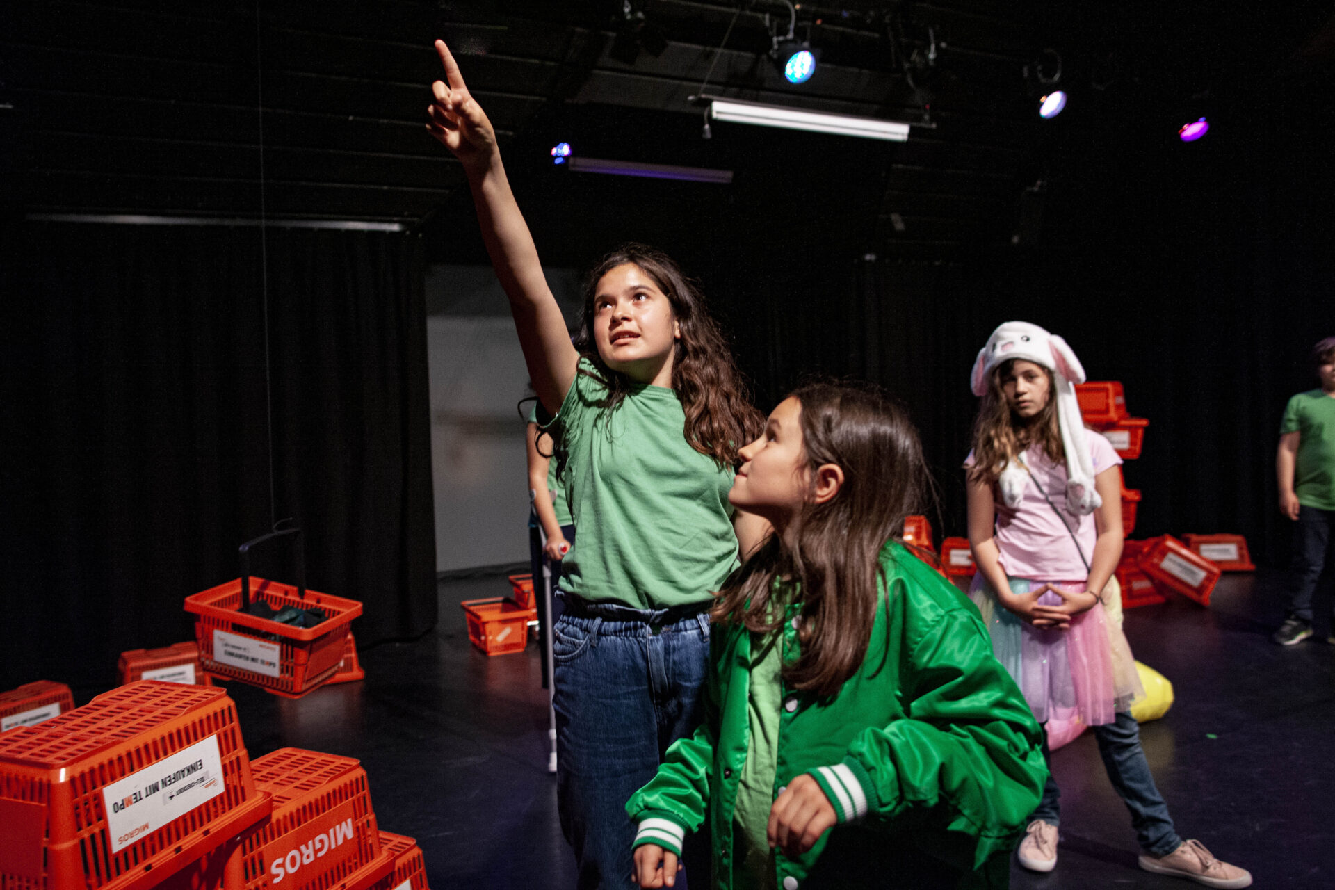 Buehne Aarau Kinderclub u12 1 2021 c Roshan Adhihetty IMG 8468