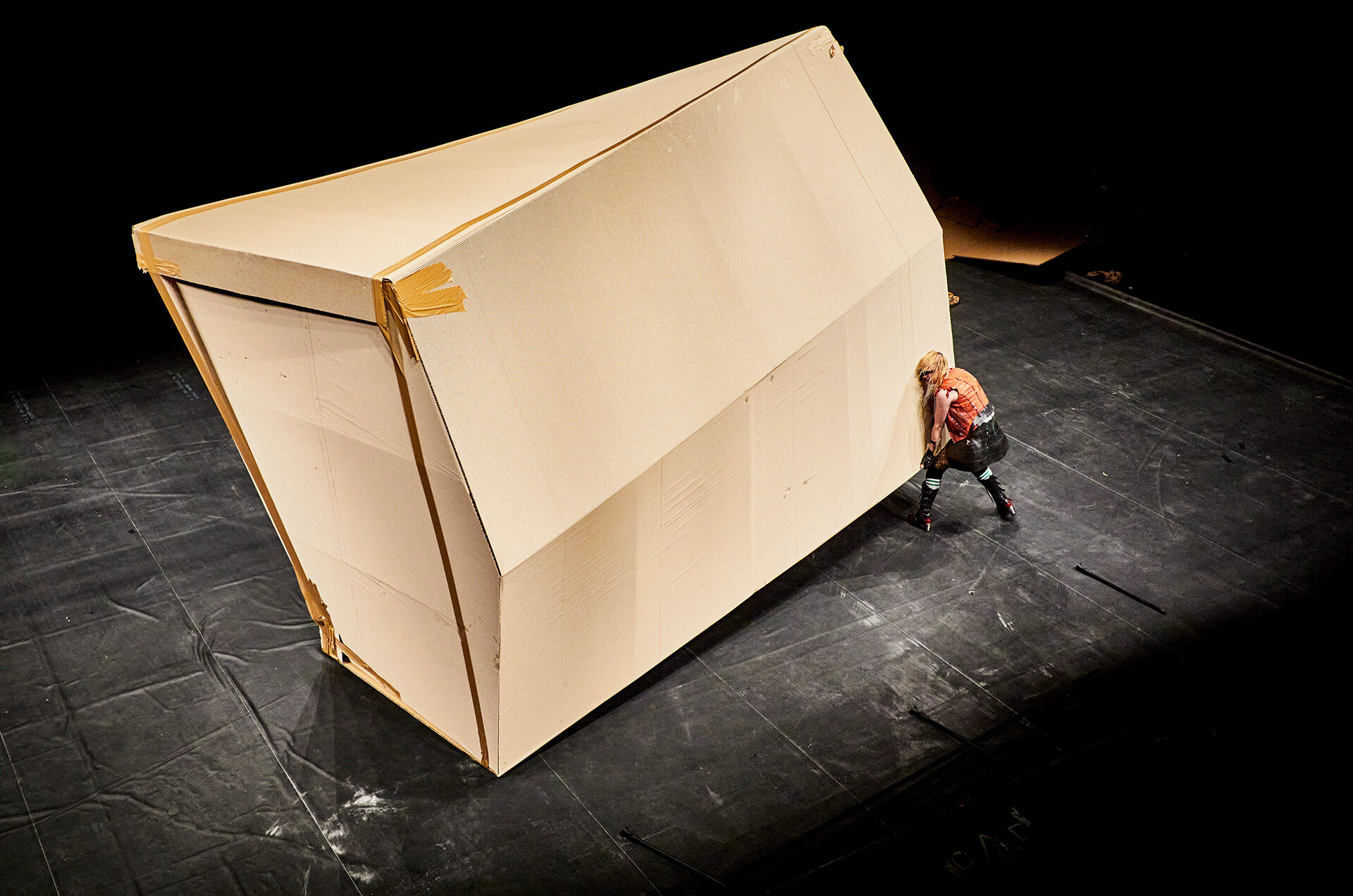 21 Contes Immoraux Partie 1 Maison Mere Christophe Raynaud de Lage