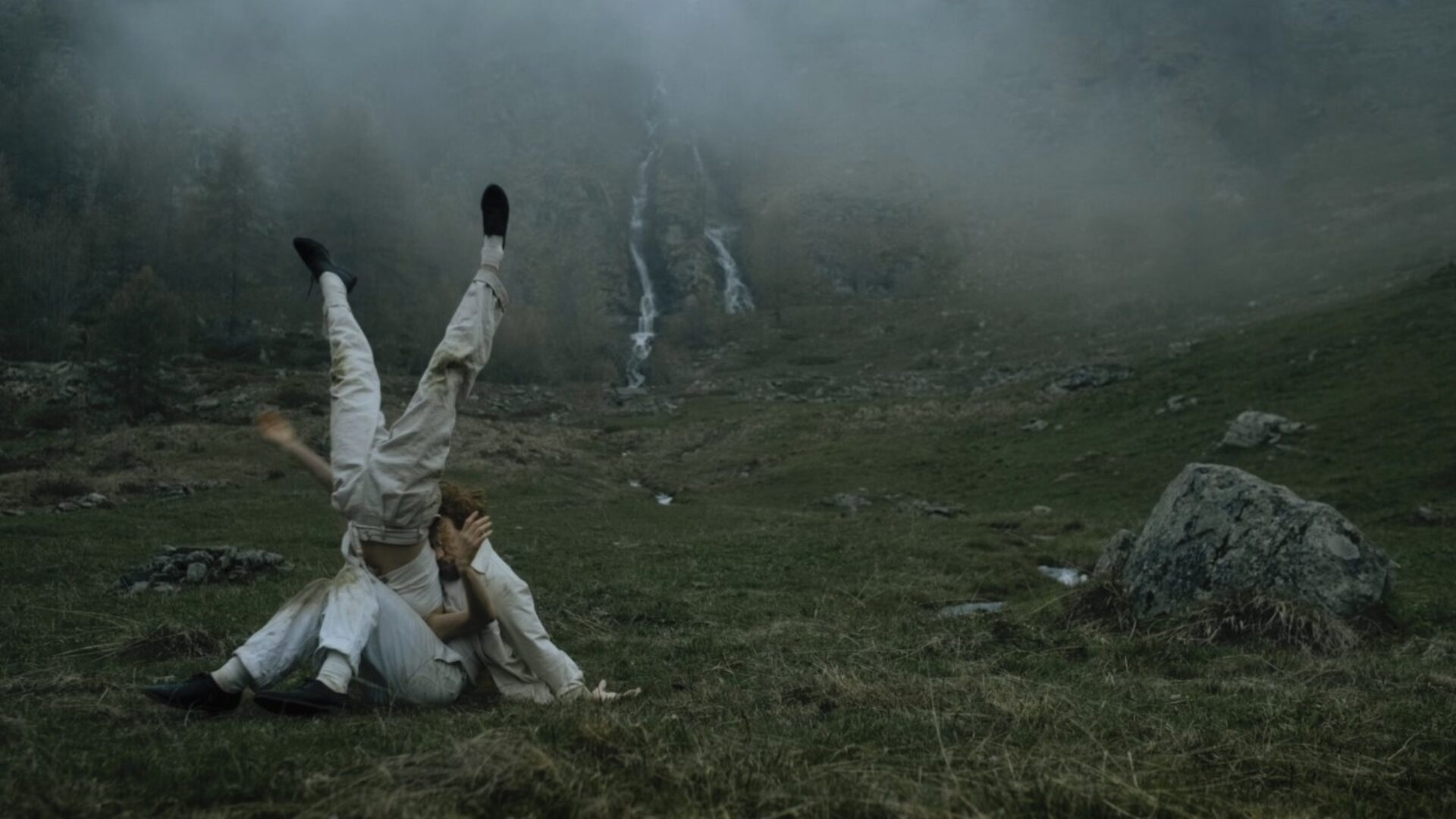 On Mending 7 Dir Shawn Fitzgerald Ahern Emilie Leriche photo credit Danijel Bogdanic