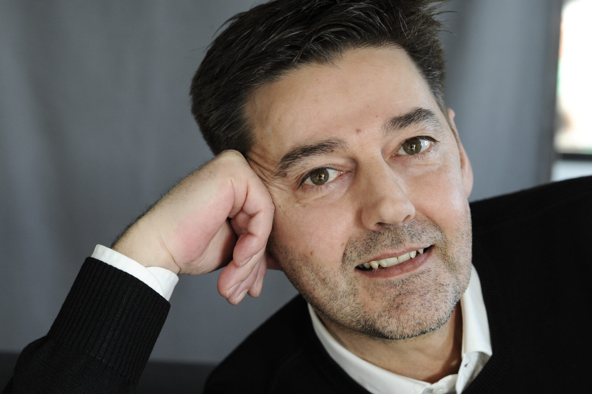 Portraet Neeser quer1 c Ayse Yavas