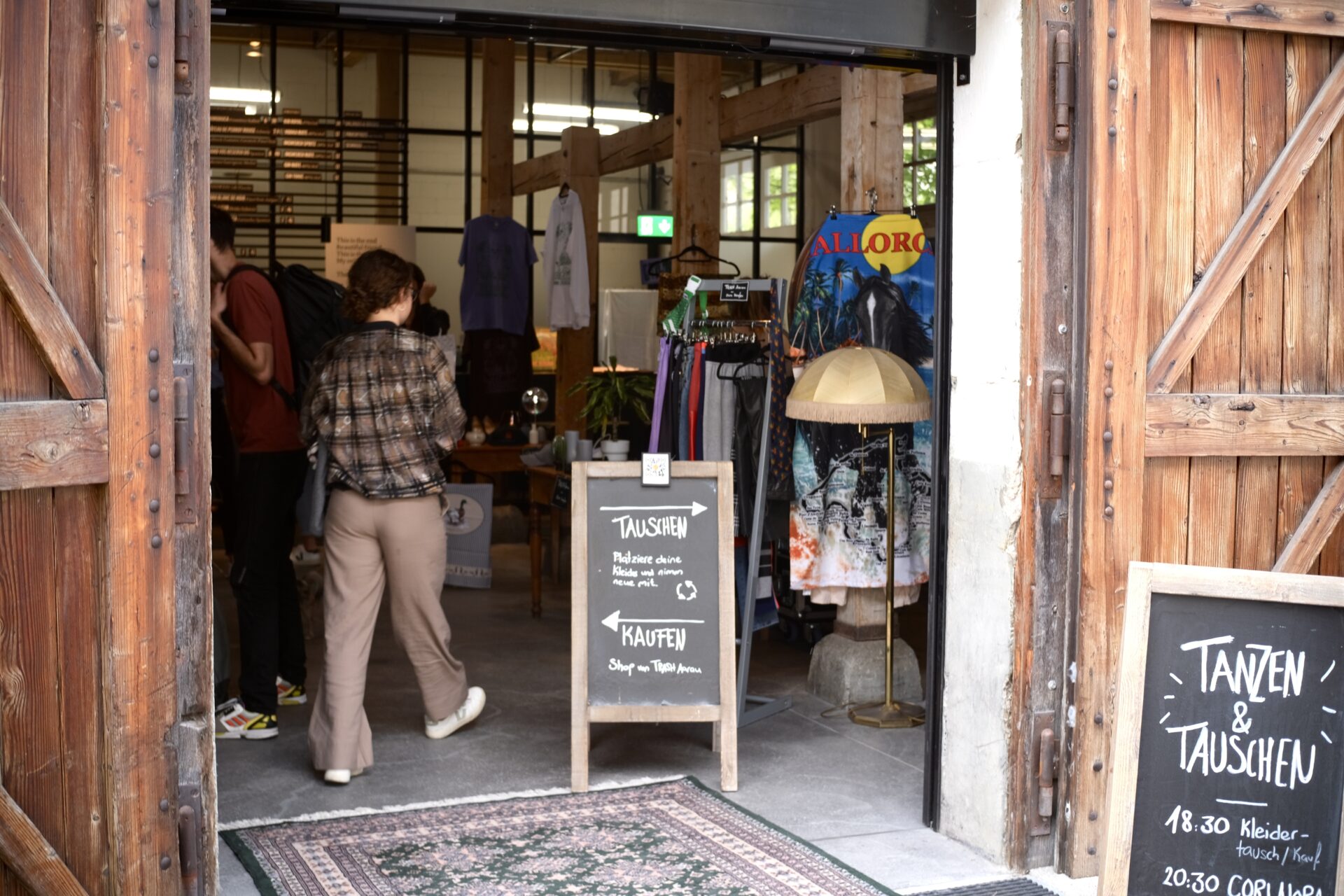 Bild von Kleidertausch Credit Alena Beck 1